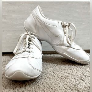 Nike CHEER UNITE! shoes